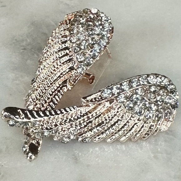 NEW Designer Rose Gold-tone Large Angel Wing Clear Crystal Studded Earrings - Picture 1 of 16